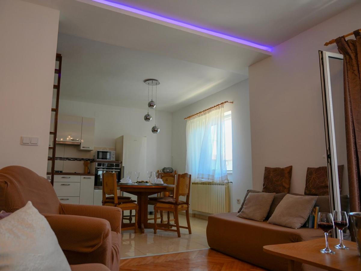 Apartment Damir Trogir Eksteriør bilde