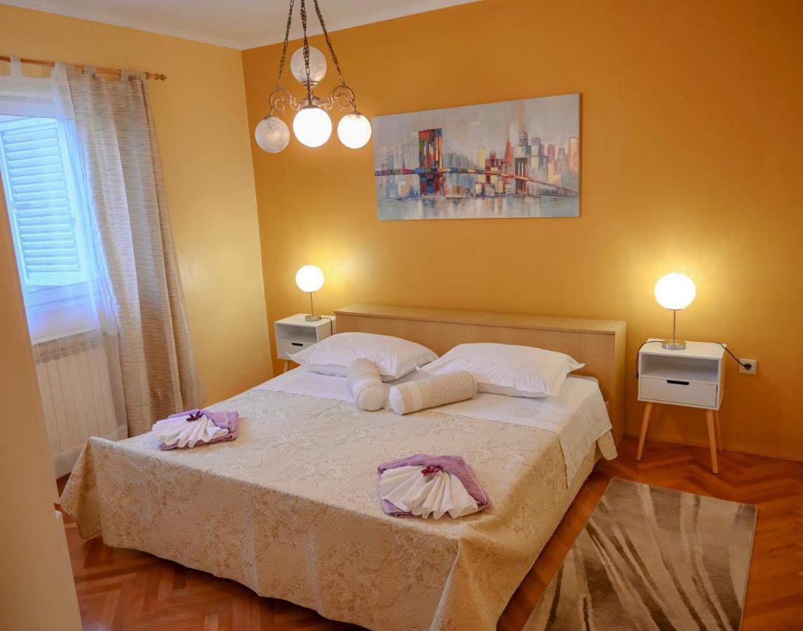 Apartment Damir Trogir Eksteriør bilde
